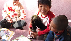 �q���i�����E�c���E�w���j�N���X